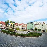 Rynek - Zielona Kamienica Apartment