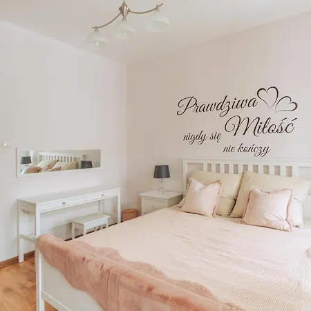 Rynek - Zielona Kamienica شقة